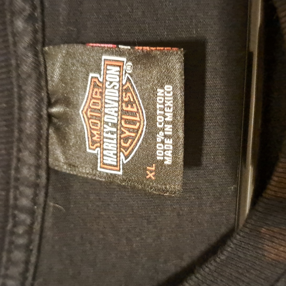Harley-Davidson Black and Red Eagle T-Shirt.  Size XL - Picture 2 of 6